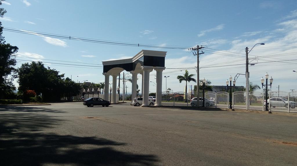 Apartamento Encontro Das Aguas Caldas Novas Exteriér fotografie