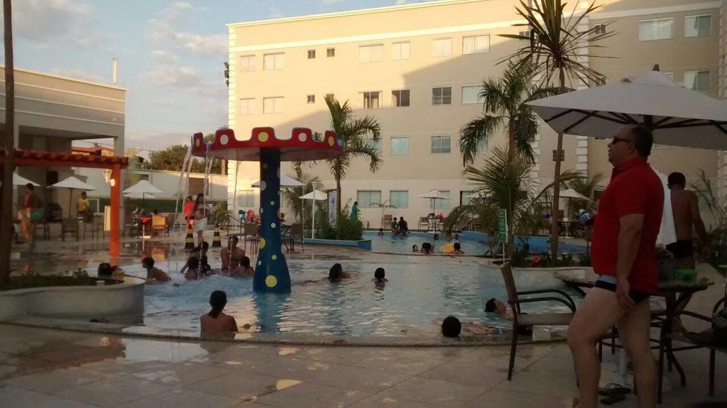 Apartamento Encontro Das Aguas Caldas Novas Exteriér fotografie